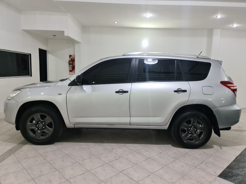 Imagen 4 de 13 de Toyota Rav4 2013 2.4 4x2 At