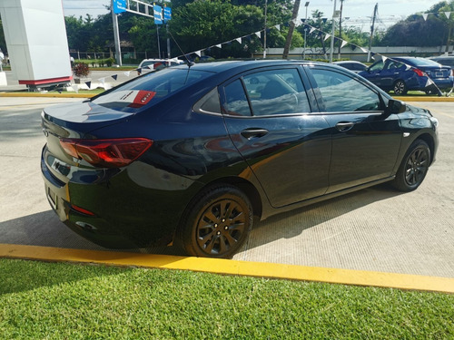 Imagen 7 de 10 de Chevrolet Onix 2021