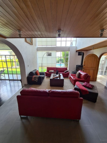 Casa En Venta En Juriquilla