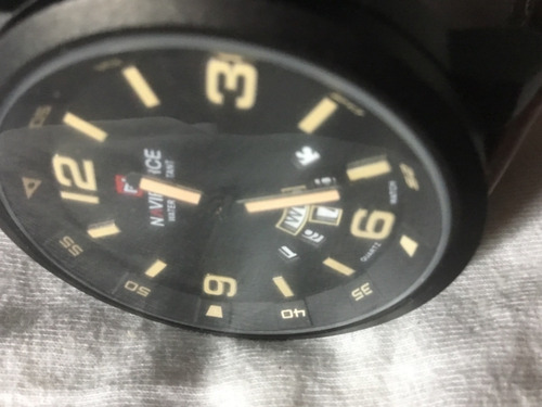 Relógio Naviforce, Preto, Calendário Tríplice, Grande.
