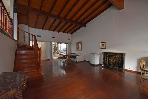 Venta Casa 6 Amb Jardin Y Pileta Parque Patricios