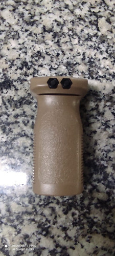 Imagem 2 de 2 de Airsoft Grip Vertical Tan
