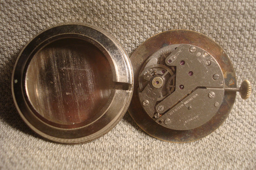 Escultural Reloj Agon De Luxe Art Deco 1950 Impecable! Joya! Blanco Cromado Cobre Metalizado (Usado)