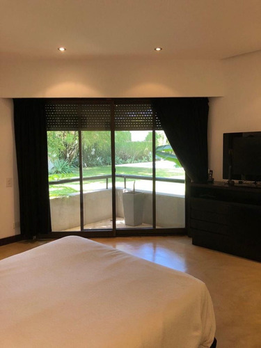 Espectacular Casa En Alquiler. Zona Exclusiva Mtz