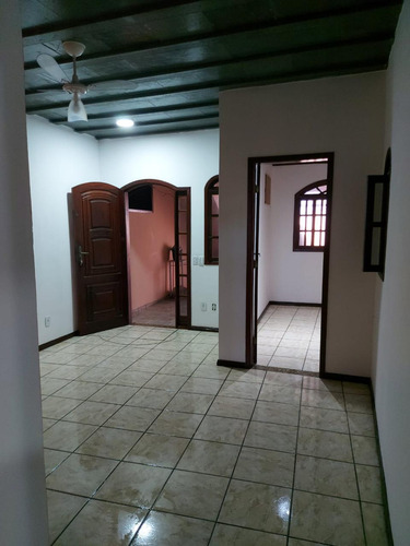 Vende-se Casa Em Cabo Frio Próxima Da Praia!