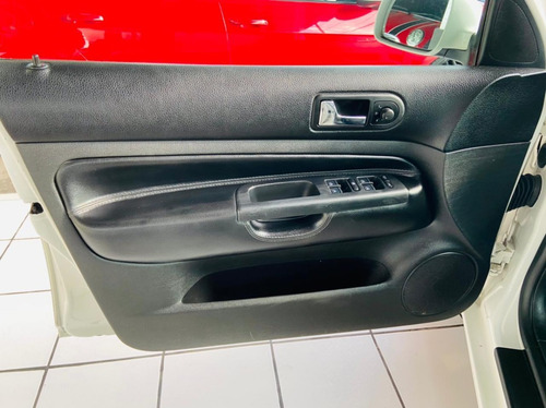 Imagen 10 de 15 de Volkswagen Jetta Clásico 2012 Gl