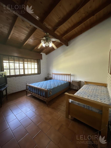 Imagen 17 de 30 de Casa En Venta 5 Amb En Parque Leloir