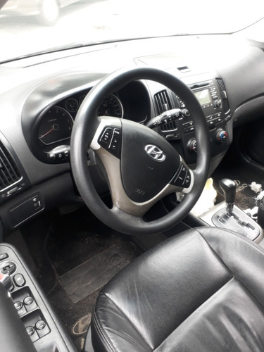 Imagem 4 de 11 de Hyundai I30 2010 2.0 Gls Aut. 5p