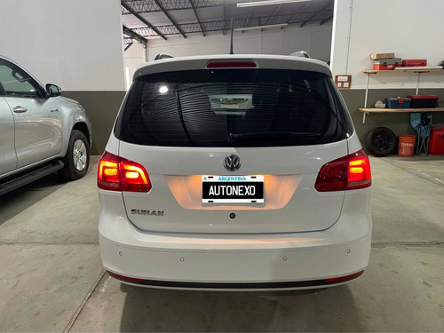 Imagen 6 de 12 de Volkswagen Suran 2015 1.6 Highline 101cv Cuero