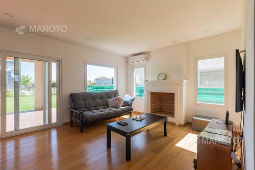 Imagen 23 de 30 de Casa En Venta En Barrio Puertos De Escobar - Maroto Propiedades
