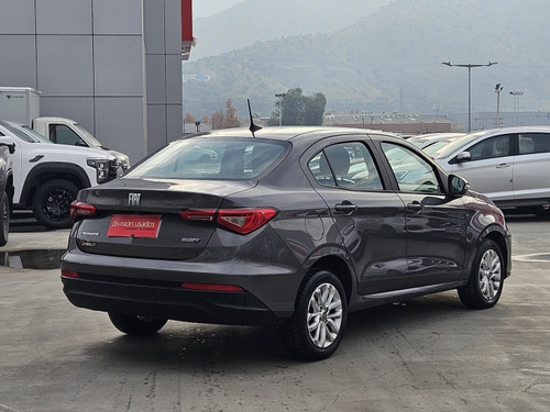 Fiat Cronos CRONOS DRIVE 1.8 AT