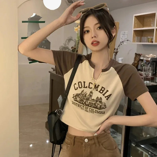 Playera Retro Mujer Cuello V Manga Corta Poliéster