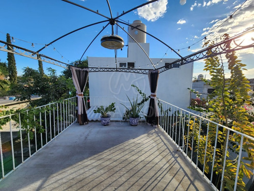 Casa En Venta En Col. Gabriel Tepepa Con Departamento Y Roof Garden