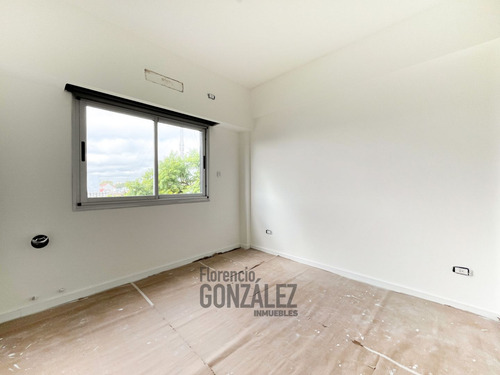 Semipiso 3 Amb. Con Balcon, 2 Baños