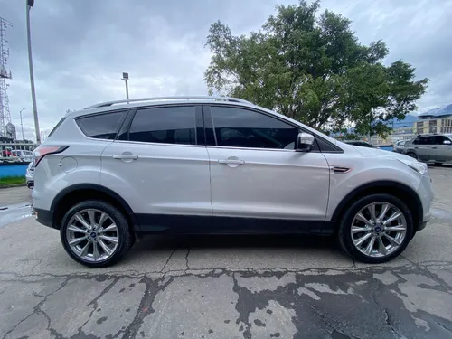 Ford Escape 2.0 titaum 4x2
