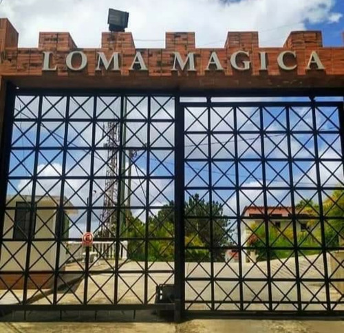 Imagen 1 de 13 de Lamanna Venta Townhouse Urb. Loma Mágica. Carrizal