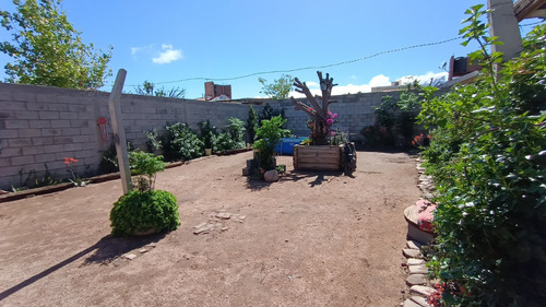 Casa En Venta En La Punta, San Luis 2 Dormitorios, Garage Y Excelente Ubicación