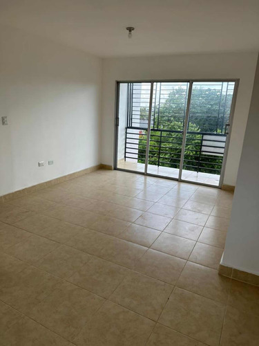 Alquiler De Apartamento En San Isidro Próximo Al Ole