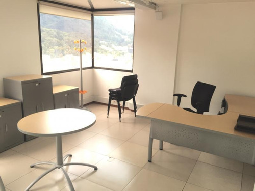 Imagen 10 de 17 de Oficina En Arriendo En Bogotá San Martin