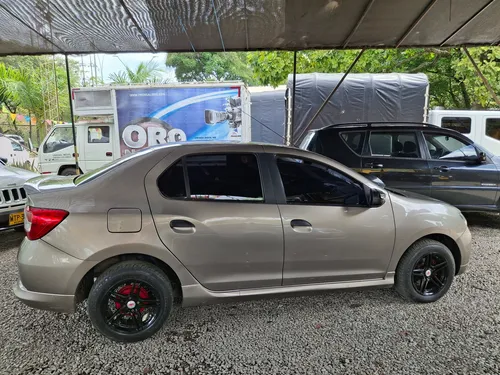 Renault Logan 1.6 Life