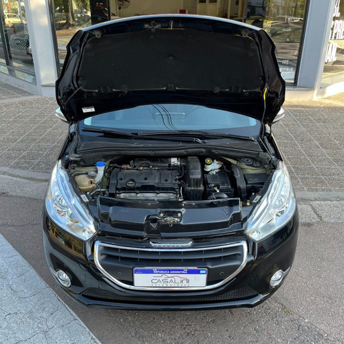 Imagen 8 de 10 de Peugeot 208 Feline Pack Cuir