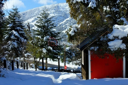 Hermosa Casa +cabañas Rodeada De Bosque Camino A Lolog