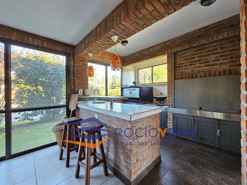 Casa En Venta Y/o Alquiler En Country Banco Provincia, Francisco Alvarez Moreno