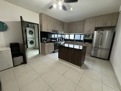 Casa En Venta En Colonia Montebello Merida Yucatan