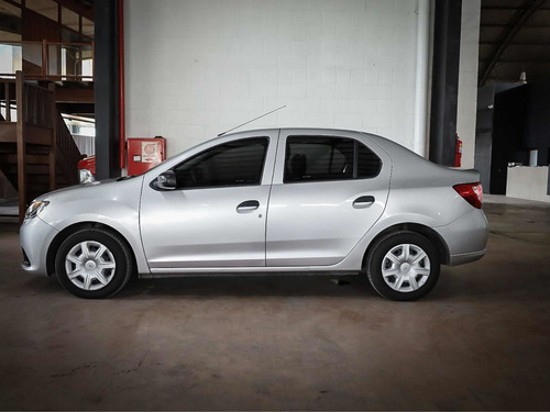 Imagen 7 de 20 de Renault Logan 2019 1.6 Authentique 85cv