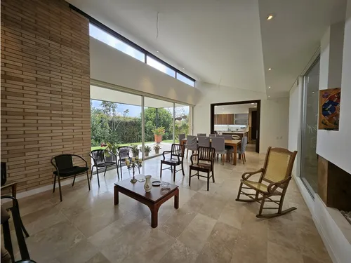 Rhbr-11804 Casa De Un Nivel (envigado, Alto De Las Palmas)