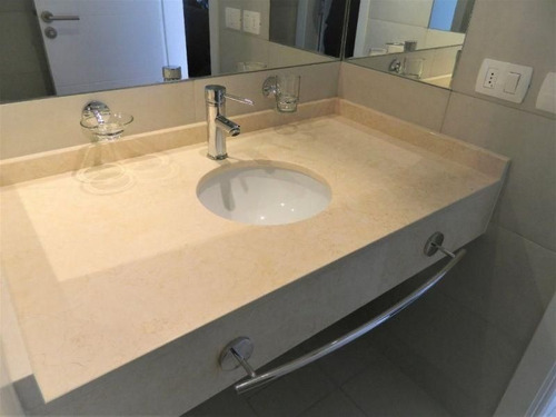 Apartamento En Alquiler Por Temporada De 2 Dormitorios En Playa Brava