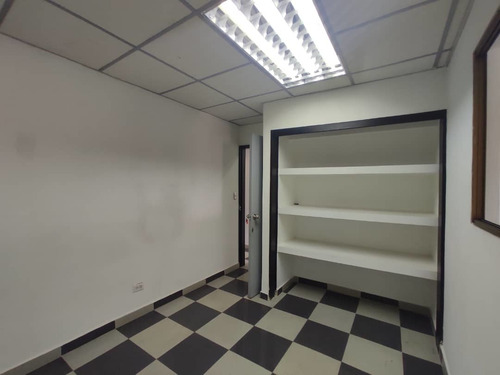 Imagen 3 de 6 de Alquiler El Marques - Oficina - 74 M2 - S28