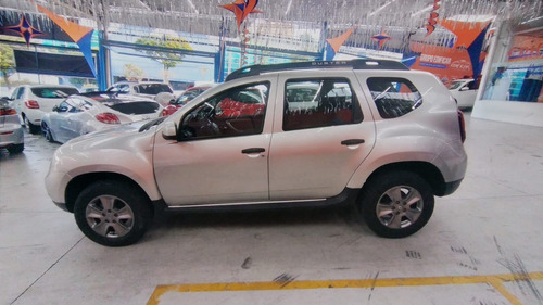 Imagem 3 de 14 de Renault