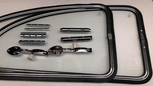 Imagen 1 de 3 de Par Ventanas Abatibles Reproduccion Oem Para Vocho Mod.72-03