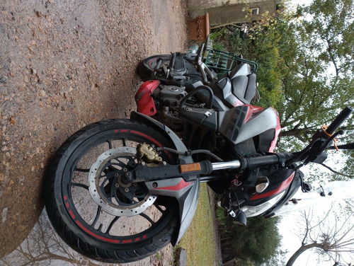 Imagen 5 de 6 de Bajaj Rouser Ns 200