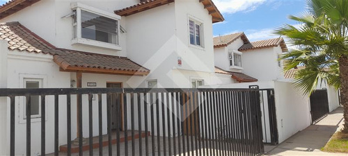 Casa En Venta De 3 Dorm. En Coquimbo