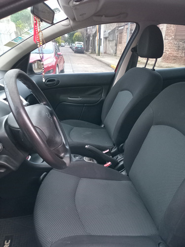 Peugeot 207 1.4 Sedan Xs