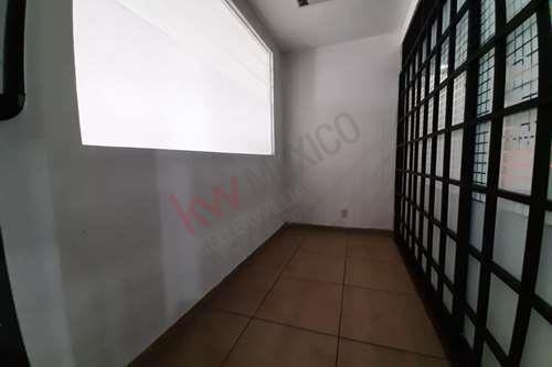 Imagen 10 de 16 de Oficina