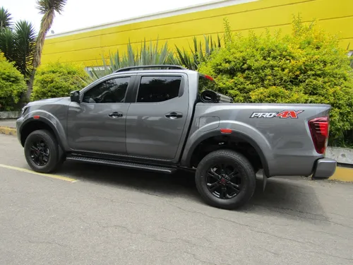 Nissan Frontier 2.5 Pro4X 4X4 At