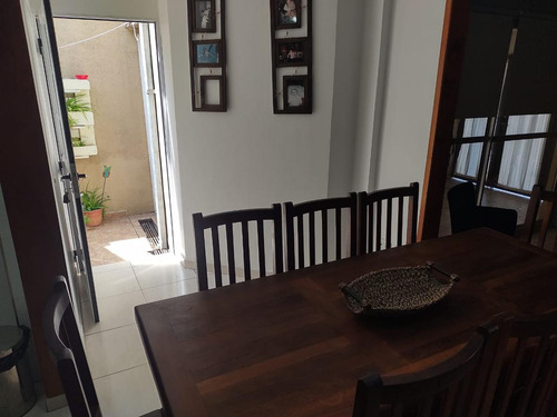 Ph En Venta - 2 Dormitorios 1 Baño - Cochera - 102mts2 - Ringuelet, La Plata