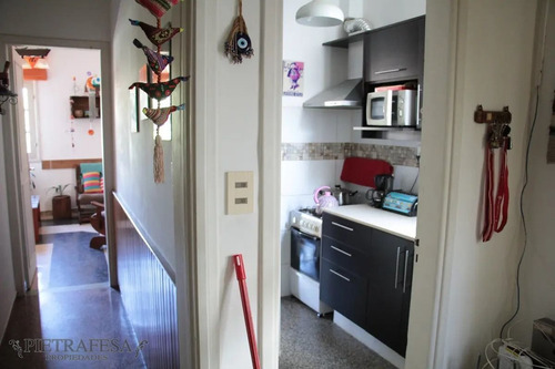 Imagen 4 de 15 de Casa En Venta - 2 Dormitorios, 1 Baño, Azotea Con Parrillero - Mariano Moreno - La Blanqueada