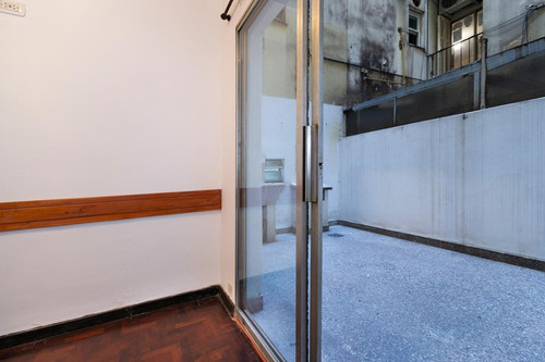 Imagen 18 de 19 de 3 Amb. Al Frente Con Patio. Apto Profesional.