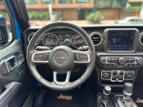 Jeep Wrangler Rubicon Sahara 4DR