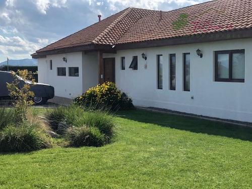 Casa En Venta De 4d/4b En Camino Loreto