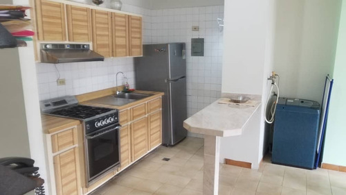 Imagen 3 de 6 de Jsgroup.vende Apto,en La Av Lebrum, Fatima P. 04241029375
