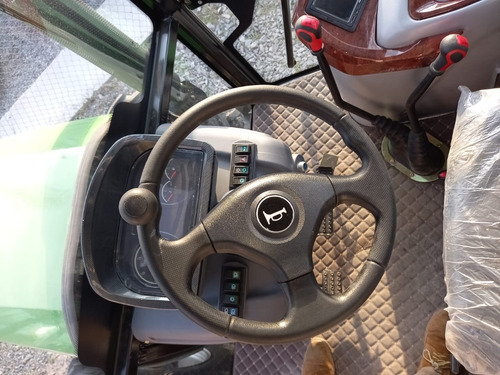 Imagen 9 de 11 de Tractor Tipo John Deere Marca Chery Bylion 105 Hp