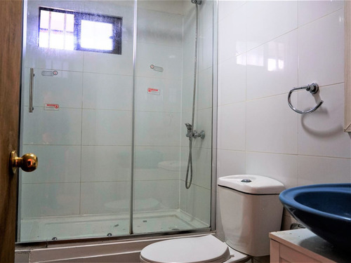 Condominio Con 2 Casas En Limache.