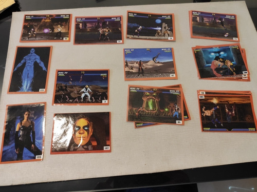 Lote X 23 Figuritas Mortal Kombat