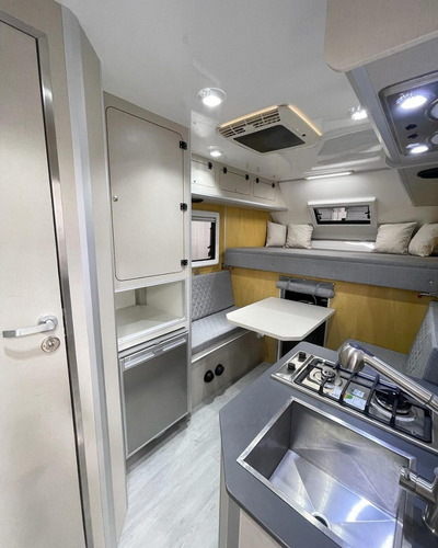 Motorhome Para 4 Personas Camioneta Cabina Simple 4x4