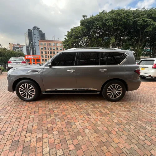 Nissan Patrol 5.6 Y62 King